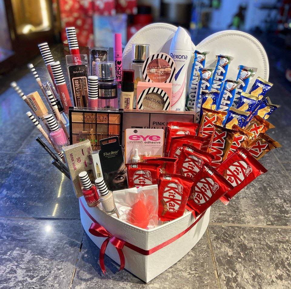 بوكس مكياج 18