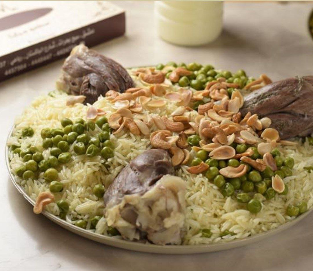 وجبة رز بالبازلاء مع لحمة