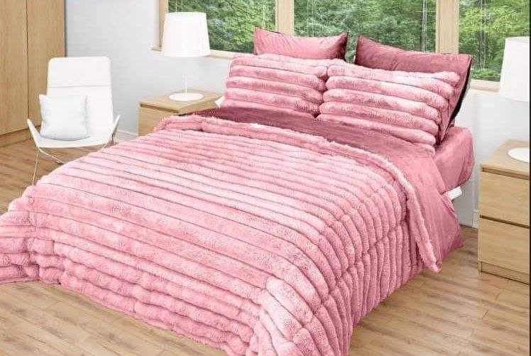 طقم لحاف فرو مقلم مجوز 2