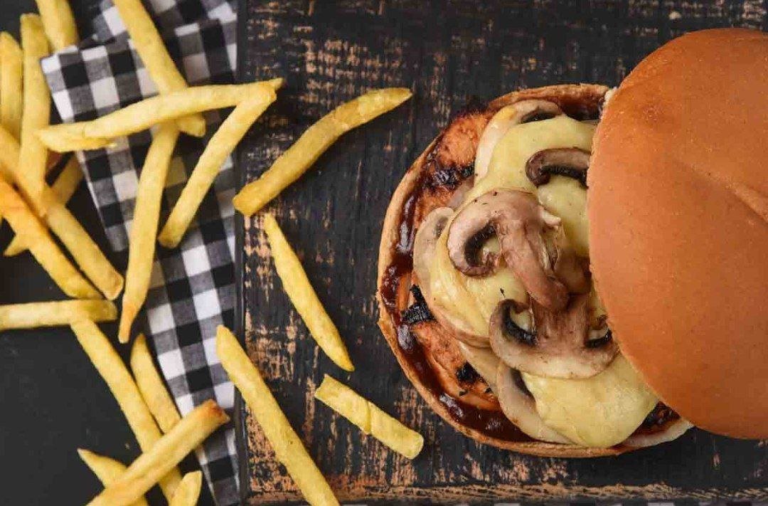 سويسن مشروم تشكن برغر